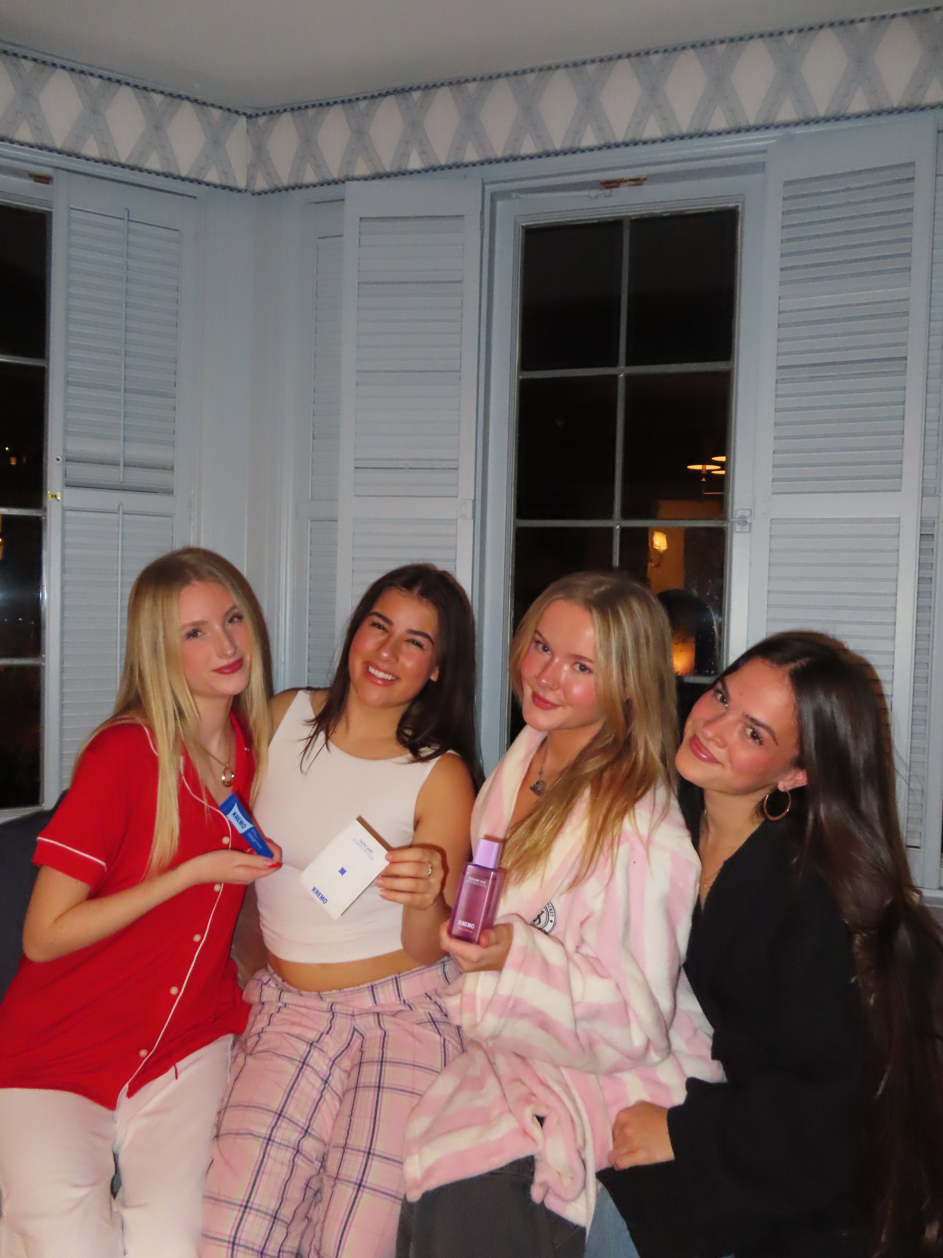 KNEMO on Campus: University of Oregon Alpha Chi Omega